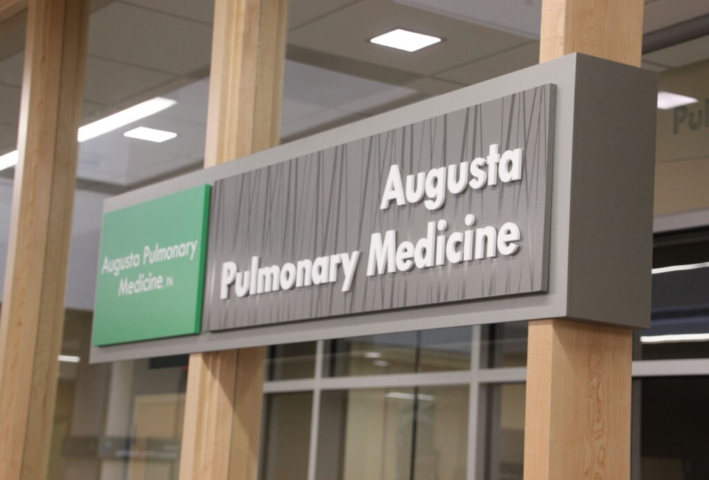 maine general health interior signage